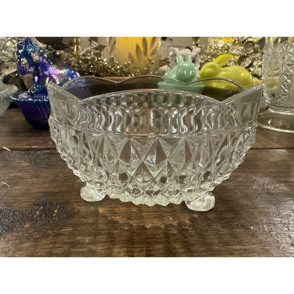 Vintage Clear Indiana Diamond Point Footed Round Glossy Decorative Bowl 5"
